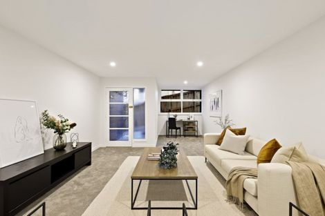 Photo of property in 181 Glenfield Road, Hillcrest, Auckland, 0627