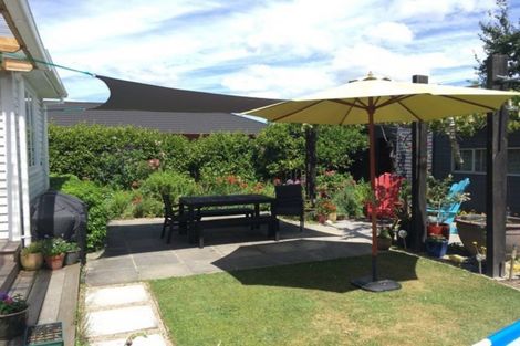 Photo of property in 8 Seddon Street, Carterton, 5713