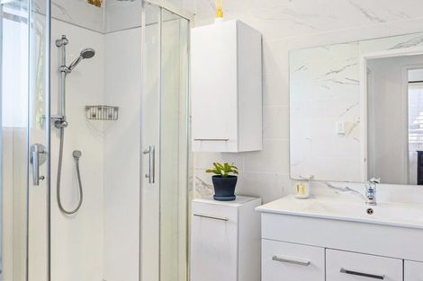 Photo of property in 1/541 Swanson Road, Ranui, Auckland, 0612