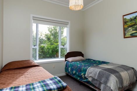 Photo of property in 1 Amelia Crescent, Waikawa, Picton, 7220