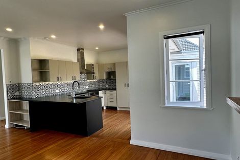 Photo of property in 1/8 Campbell Road, Takapuna, Auckland, 0622