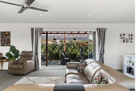 Photo of property in 61 Missy Crescent, Mount Pisa, Cromwell, 9383