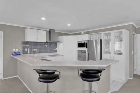 Photo of property in 2 Lochinver Drive, Nawton, Hamilton, 3200