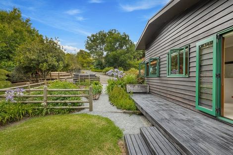 Photo of property in 305 Rapson Road, Kaukapakapa, 0871