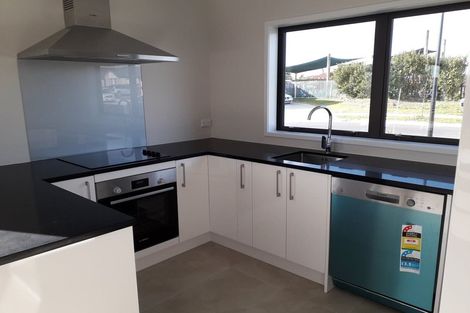 Photo of property in 16 Piripono Crescent, Pukekohe, 2120