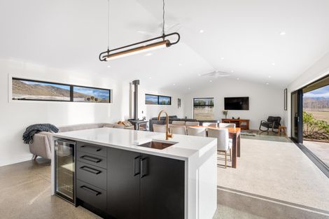 Photo of property in 23 Hardacre Place, Omarama, 9412