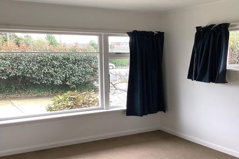 Photo of property in 18 Avonhead Road, Avonhead, Christchurch, 8042