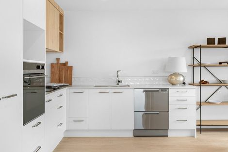 Photo of property in 7 Camellia Court, Palmerston North, 4414