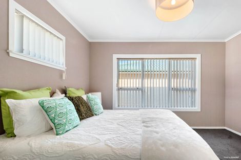 Photo of property in 74 Wellington Street, Pukekohe, 2120