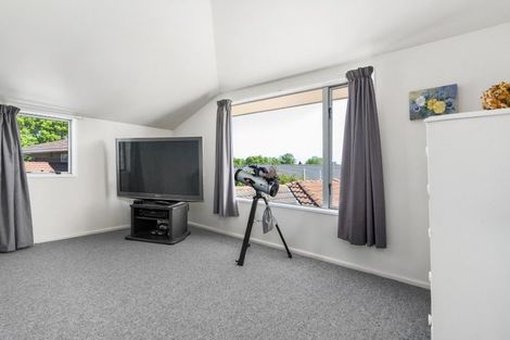 Photo of property in 36 Solway Avenue, Ilam, Christchurch, 8041