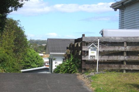 Photo of property in 3/24 Knights Road, Rothesay Bay, Auckland, 0630