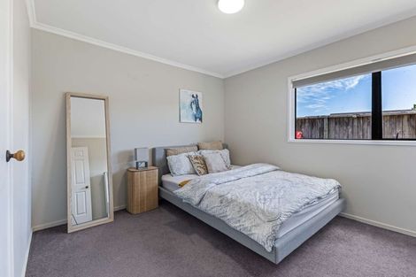 Photo of property in 58 Karina Road, Merrilands, New Plymouth, 4312