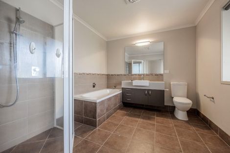 Photo of property in 20 Toroa Street, Torbay, Auckland, 0630