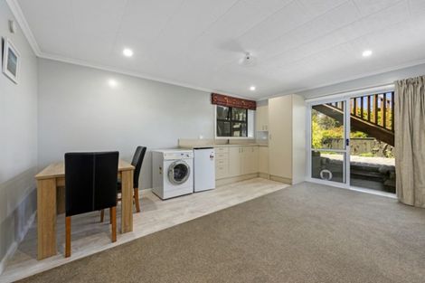 Photo of property in 35 Oakleigh Street, Maungaraki, Lower Hutt, 5010