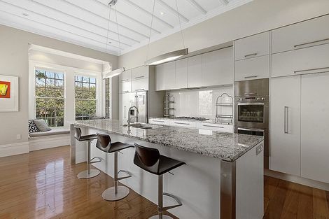 Photo of property in 52 Hinemoa Street, Birkenhead, Auckland, 0626