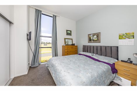 Photo of property in 11 Walsh Road, Papakura, 2110