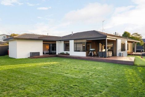 Photo of property in 36 Delamare Road, St Andrews, Hamilton, 3200