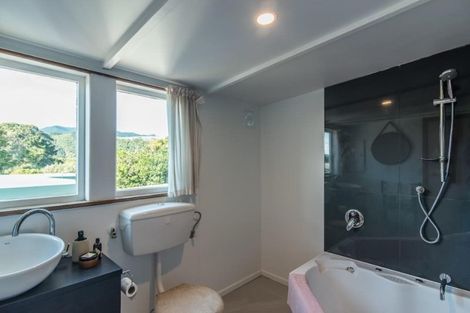 Photo of property in 4 Gavin Road, Raumati Beach, Paraparaumu, 5032