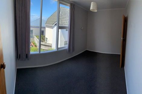 Photo of property in 34 Grove Road, Kelburn, Wellington, 6012