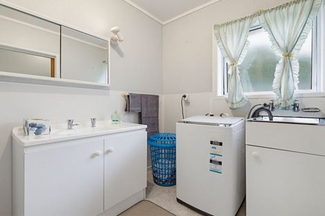Photo of property in 10/16 Willerton Avenue, New Lynn, Auckland, 0600