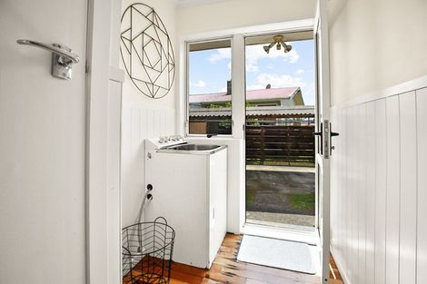 Photo of property in 68 English Street, St Andrews, Hamilton, 3200