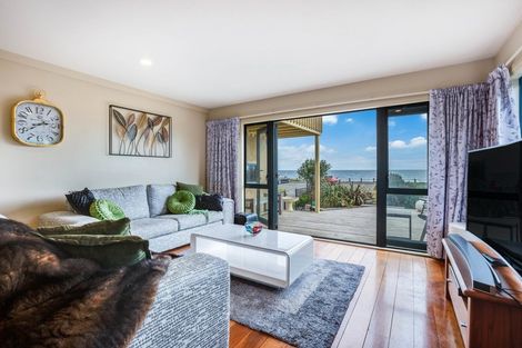 Photo of property in 131 The Parade, Paekakariki, 5034