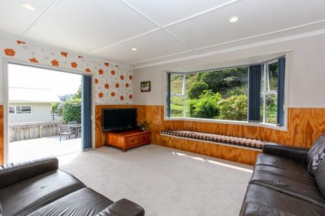 Photo of property in 46 Oranga Street, Marfell, New Plymouth, 4310