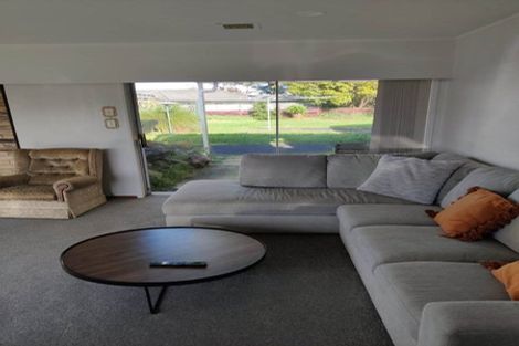 Photo of property in 20 Sunnypark Avenue, Rosehill, Papakura, 2113