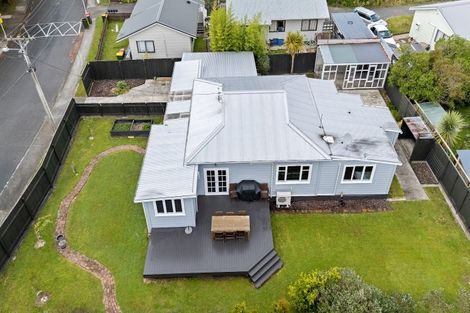Photo of property in 5 Mason Street, Moera, Lower Hutt, 5010