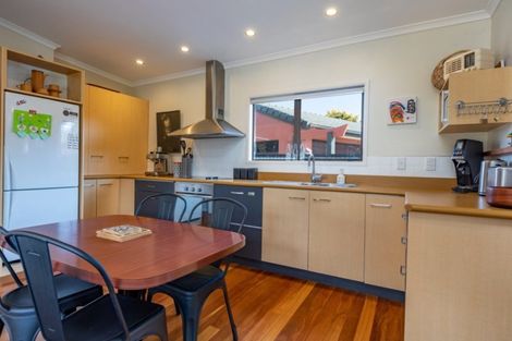 Photo of property in 314 Te Moana Road, Waikanae, 5036