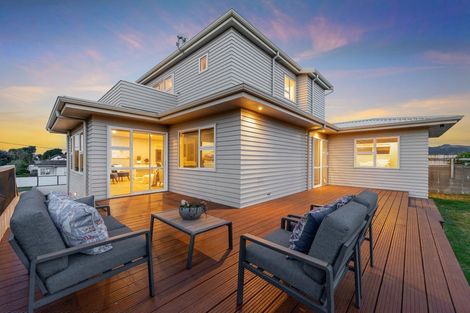 Photo of property in 6 Mahana Road, Paraparaumu Beach, Paraparaumu, 5032