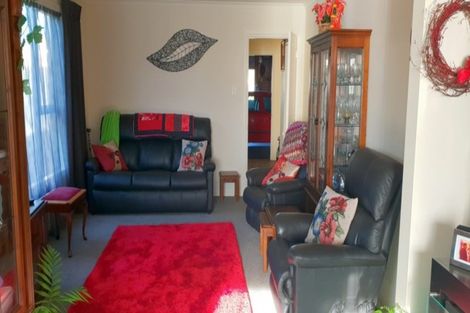 Photo of property in 15 Dalmeny Street, Oamaru North, Oamaru, 9400