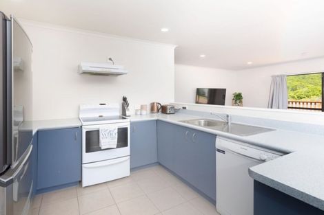 Photo of property in 59a Whanga Crescent, Titahi Bay, Porirua, 5022