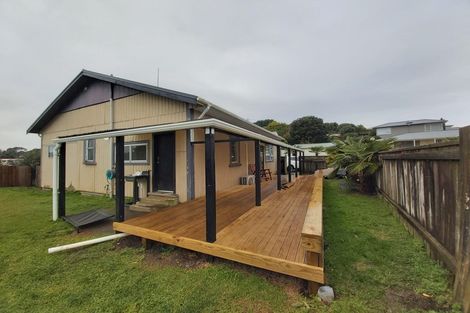 Photo of property in 124b Omata Road, Marfell, New Plymouth, 4310