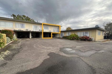 Photo of property in 6 Tiraumea Street, Palmerston North, 4410