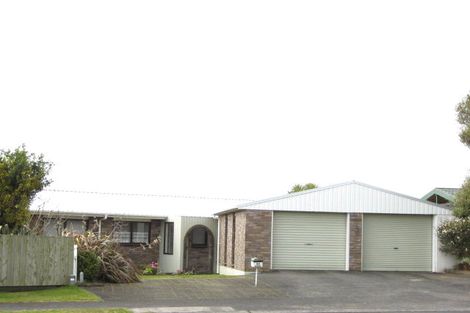 Photo of property in 44 Truby King Street, Merrilands, New Plymouth, 4312