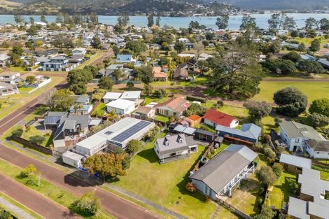 Photo of property in 5 Mccall Avenue, Pauanui, Hikuai, 3579