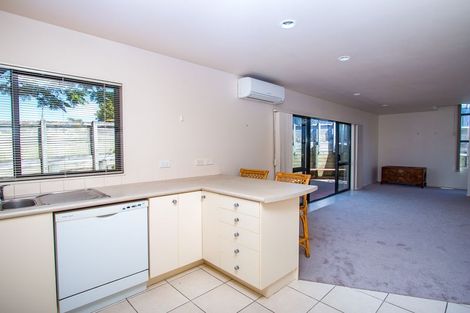 Photo of property in 23/1 Brixton Road, Manly, Whangaparaoa, 0930