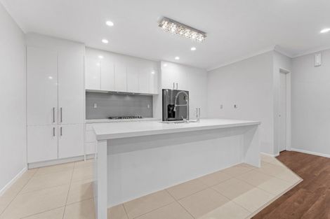 Photo of property in 4 Bruckless Drive, Flat Bush, Auckland, 2019