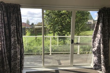 Photo of property in 46a Staveley Avenue, Mount Roskill, Auckland, 1041