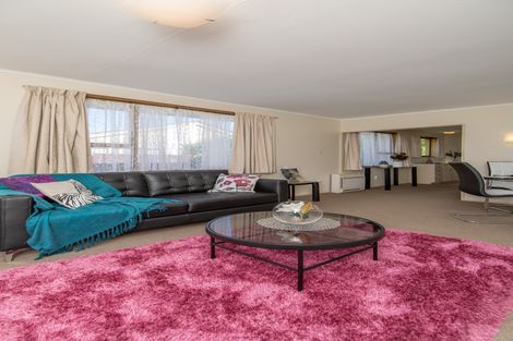 Photo of property in 2/4 Quinton Place, Bishopdale, Christchurch, 8053