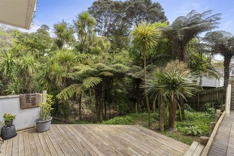 Photo of property in 21a Pavola Grove, Glenfield, Auckland, 0629