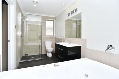 Photo of property in 23 Papaumu Green, Parklands, Christchurch, 8083