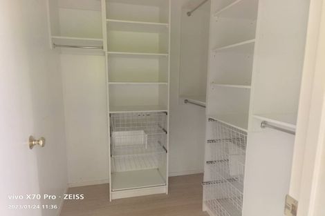 Photo of property in 37 Pitt Road, Runciman, Drury, 2578