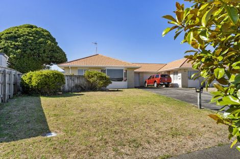 Photo of property in 15a Dennis Taylor Court, Paraparaumu, 5032