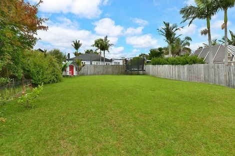 Photo of property in 584 Beach Road, Rothesay Bay, Auckland, 0630