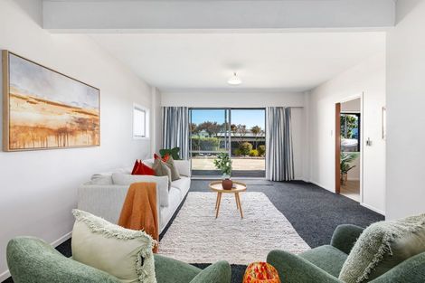 Photo of property in 5a Beach Road, Plimmerton, Porirua, 5026