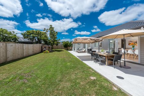 Photo of property in 6 Lockyer Road, Kumeu, 0810