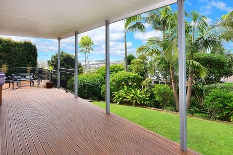 Photo of property in 3 Matisse Drive, West Harbour, Auckland, 0618