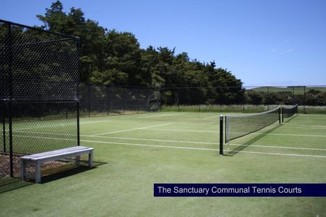 Photo of property in 32 Robert Hastie Drive, Mangawhai, 0573